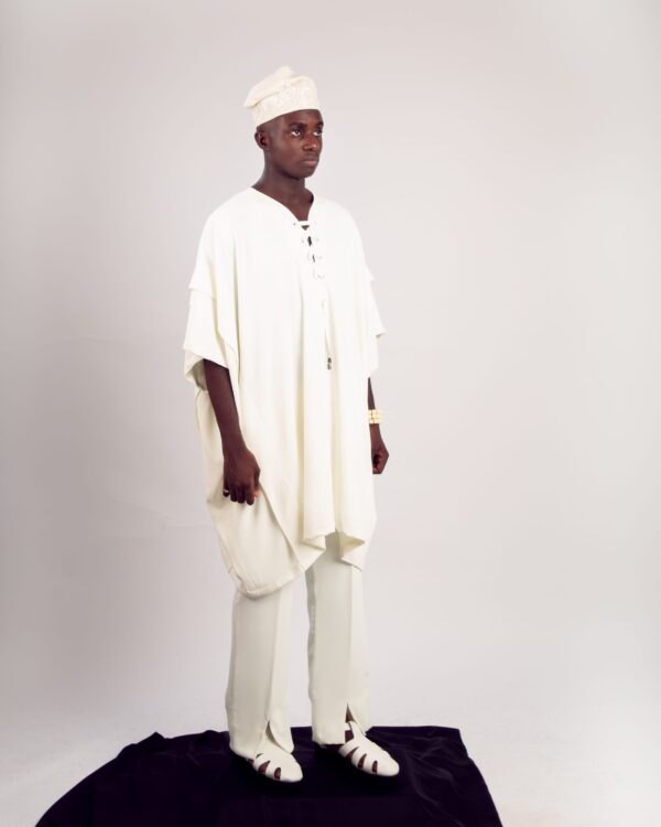 Gbajumo ivory-white
